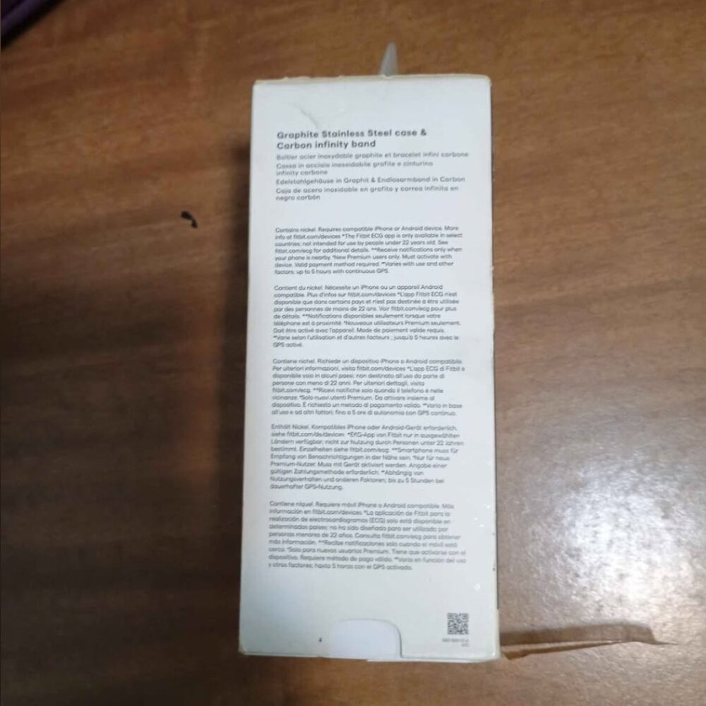 Fitbit Sense Smartwatch Flawless Condition w/ Charger, Faceplate Protector, ect - Picture 5 of 9